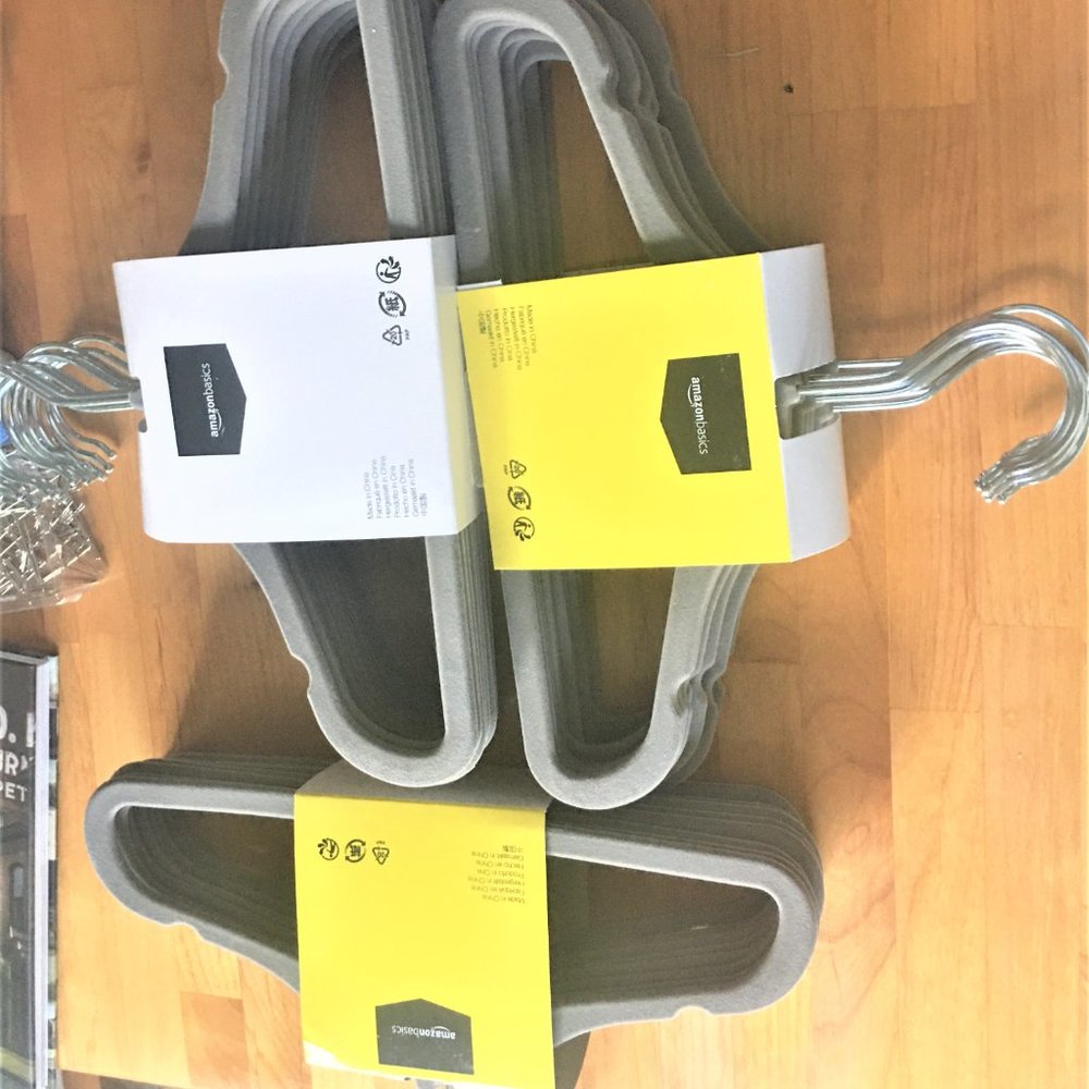 Amazon Basic - Picture 2 of 2